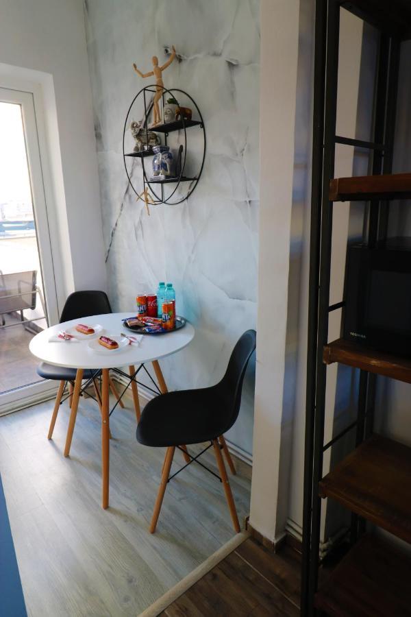 Athenee Palace Apartment - Panoramic View Terrace & Balcony - Free Minibar Bukarest Exterior foto